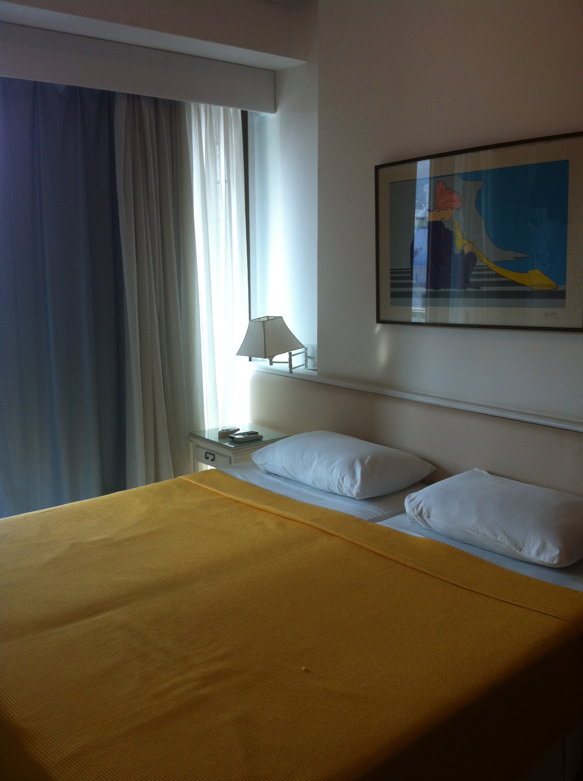 Top leblon 2 quartos sendo 1 suite