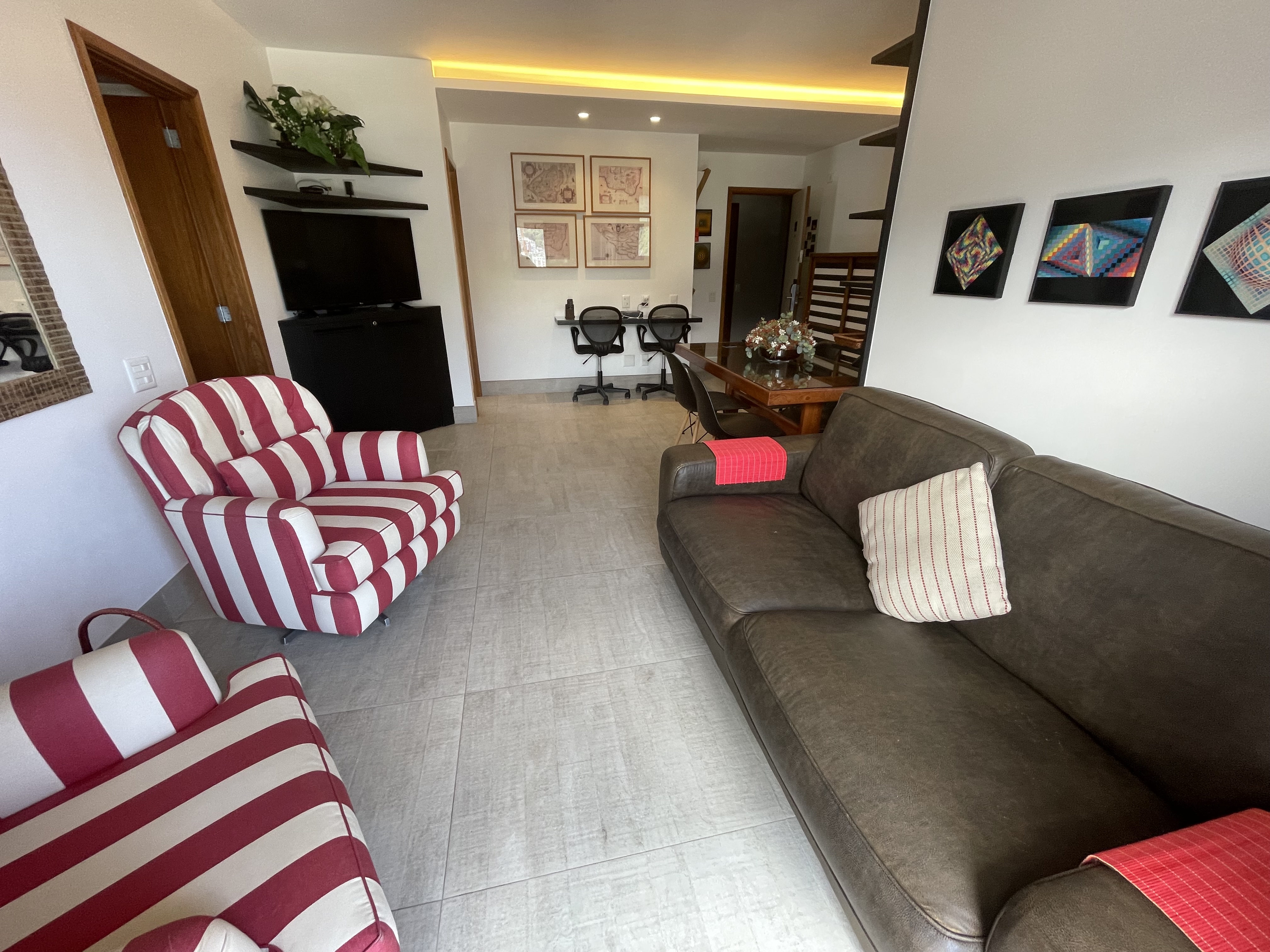 Top leblon 2 quartos sendo 1 suite