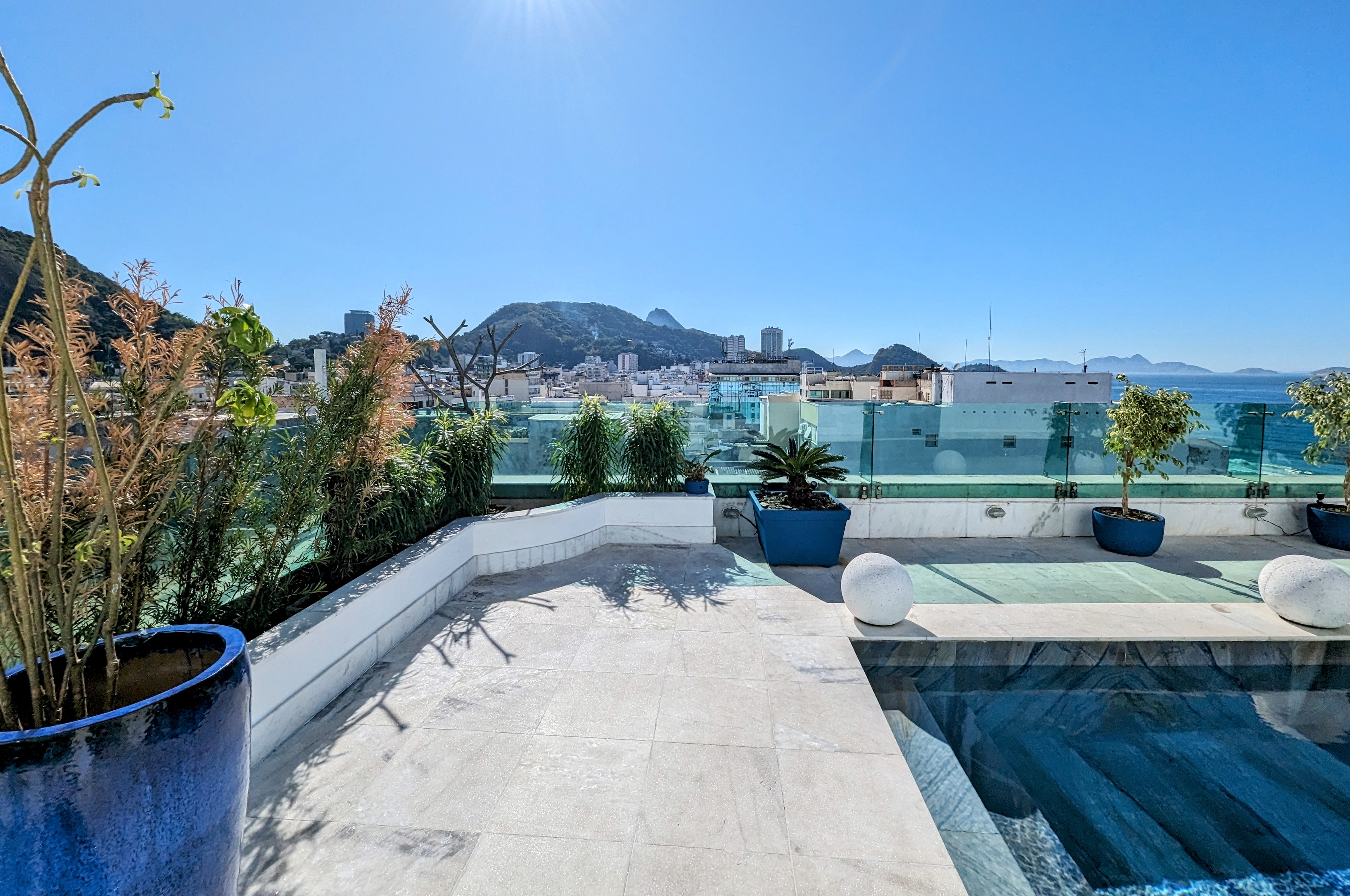 Cobertura Copacabana Frontal Mar