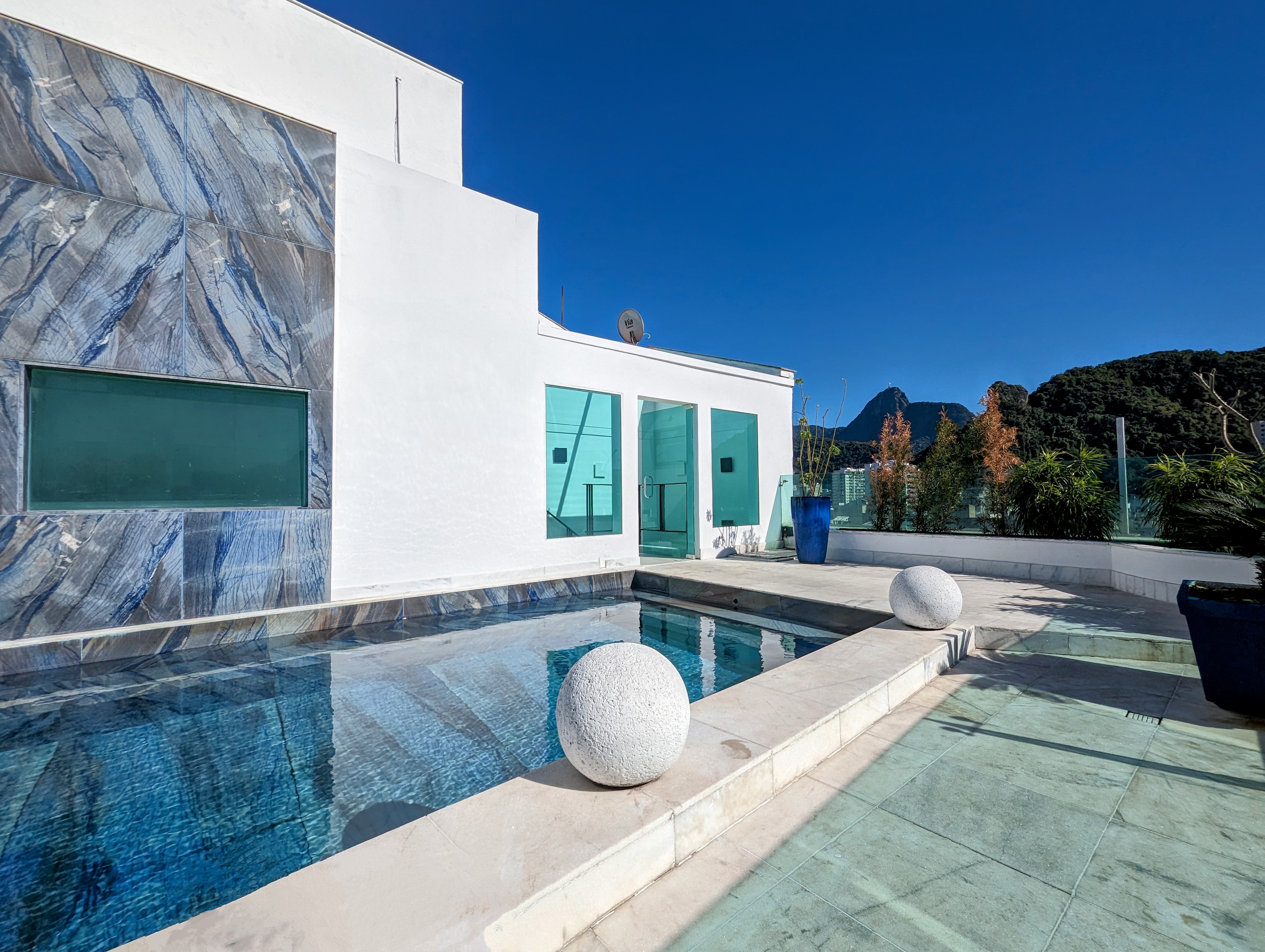 Cobertura Copacabana Frontal Mar