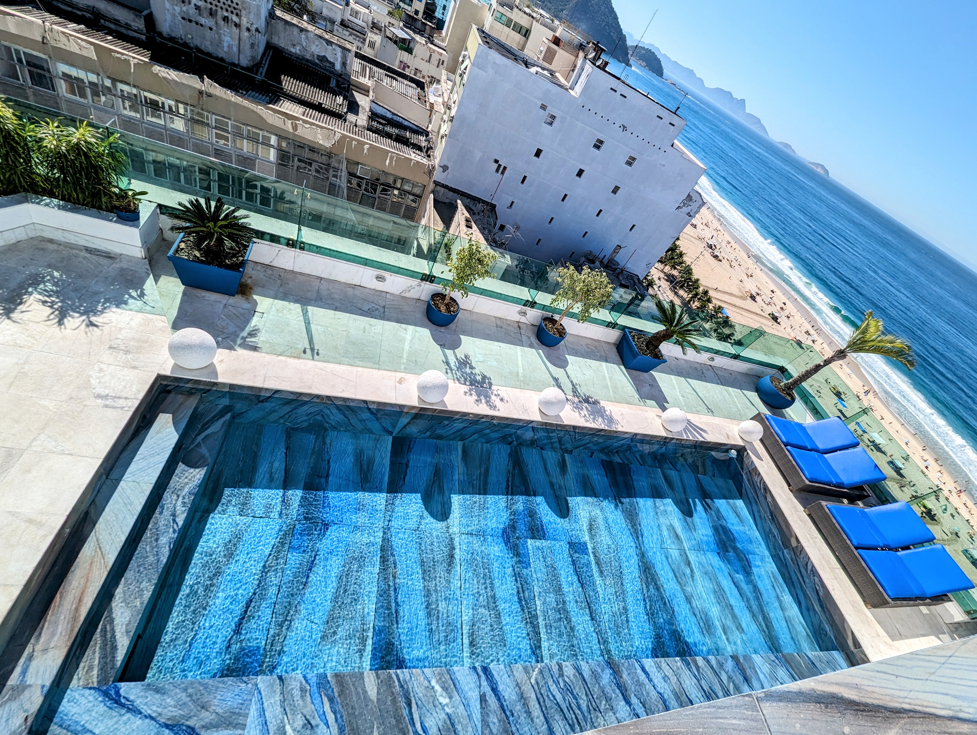 Cobertura Copacabana Frontal Mar