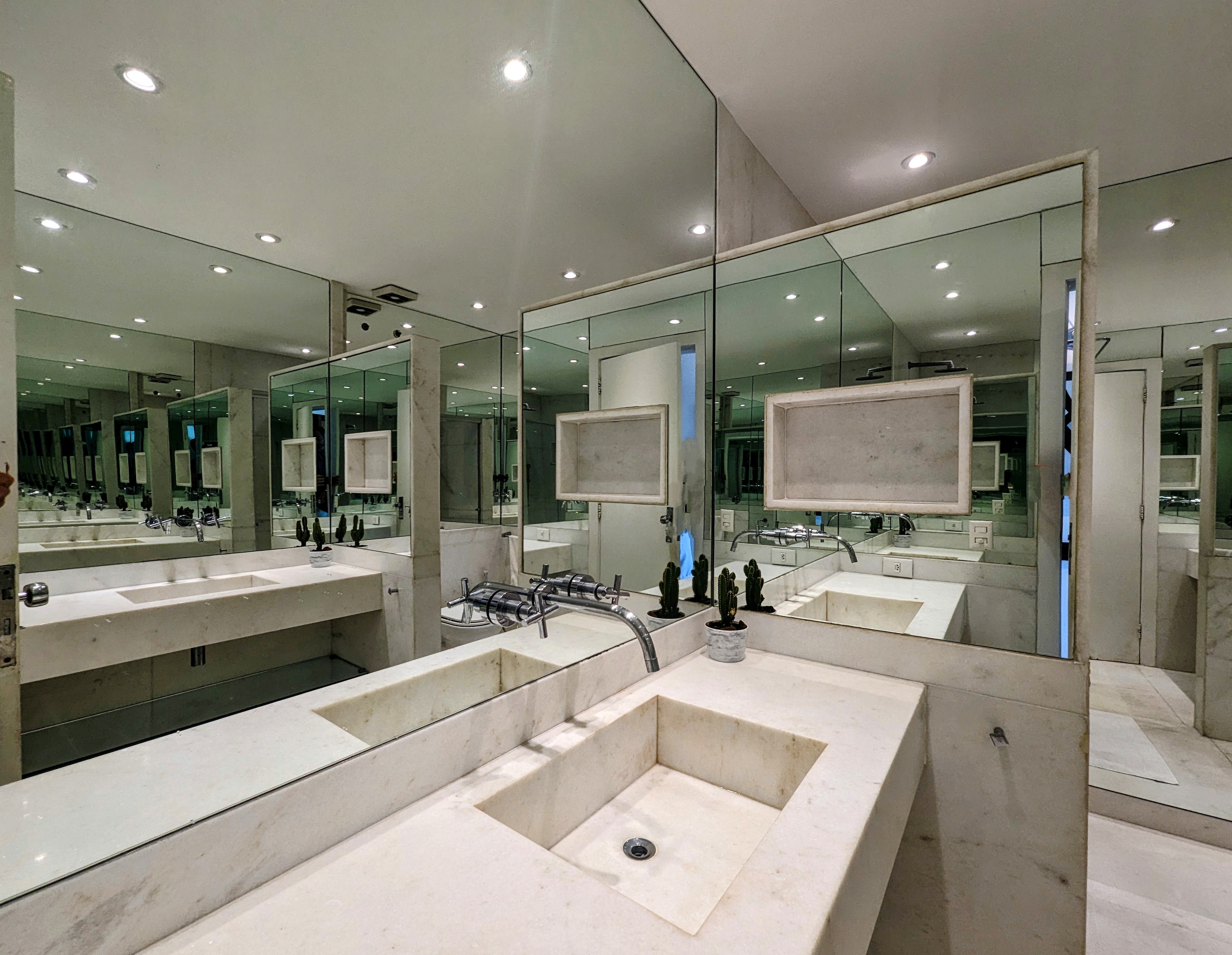 Cobertura Copacabana Frontal Mar