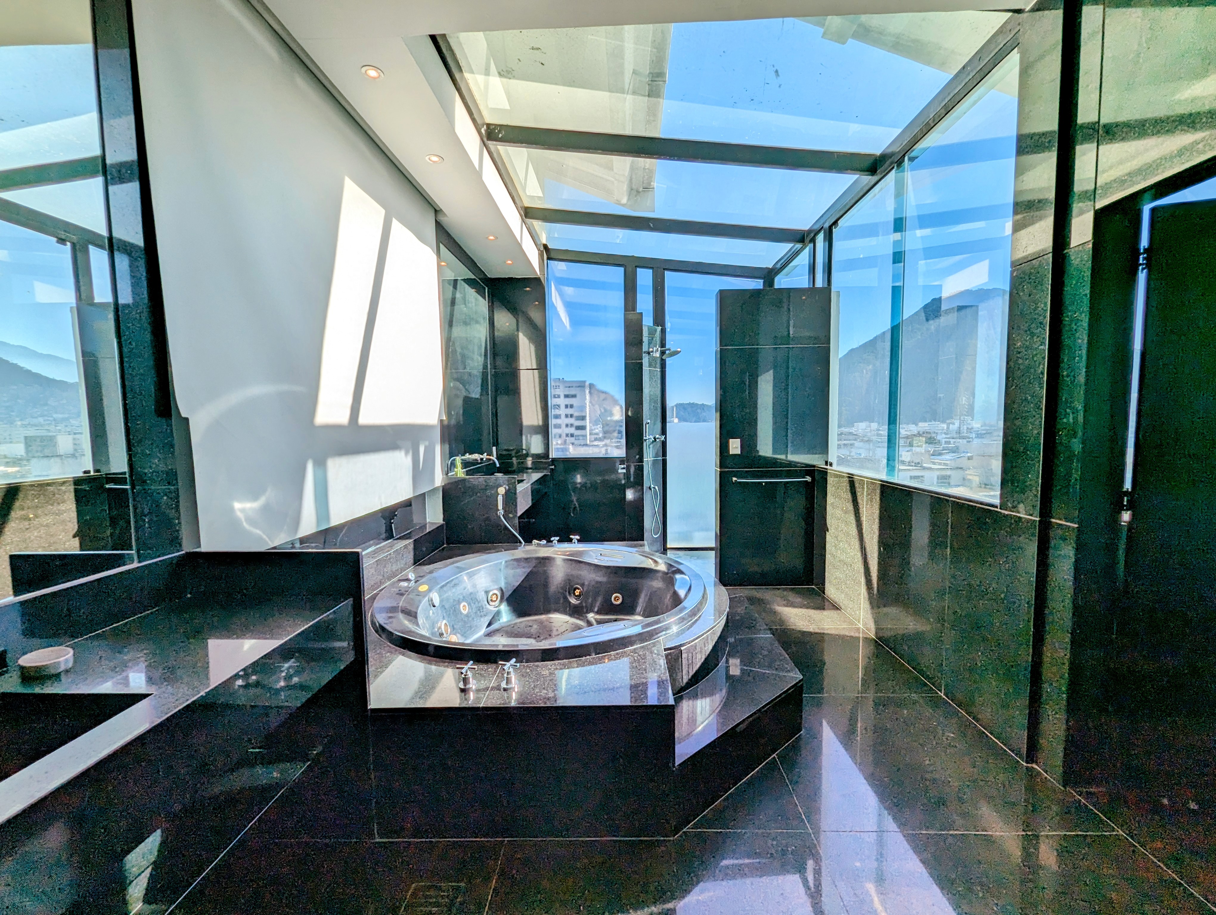 Cobertura Copacabana Frontal Mar