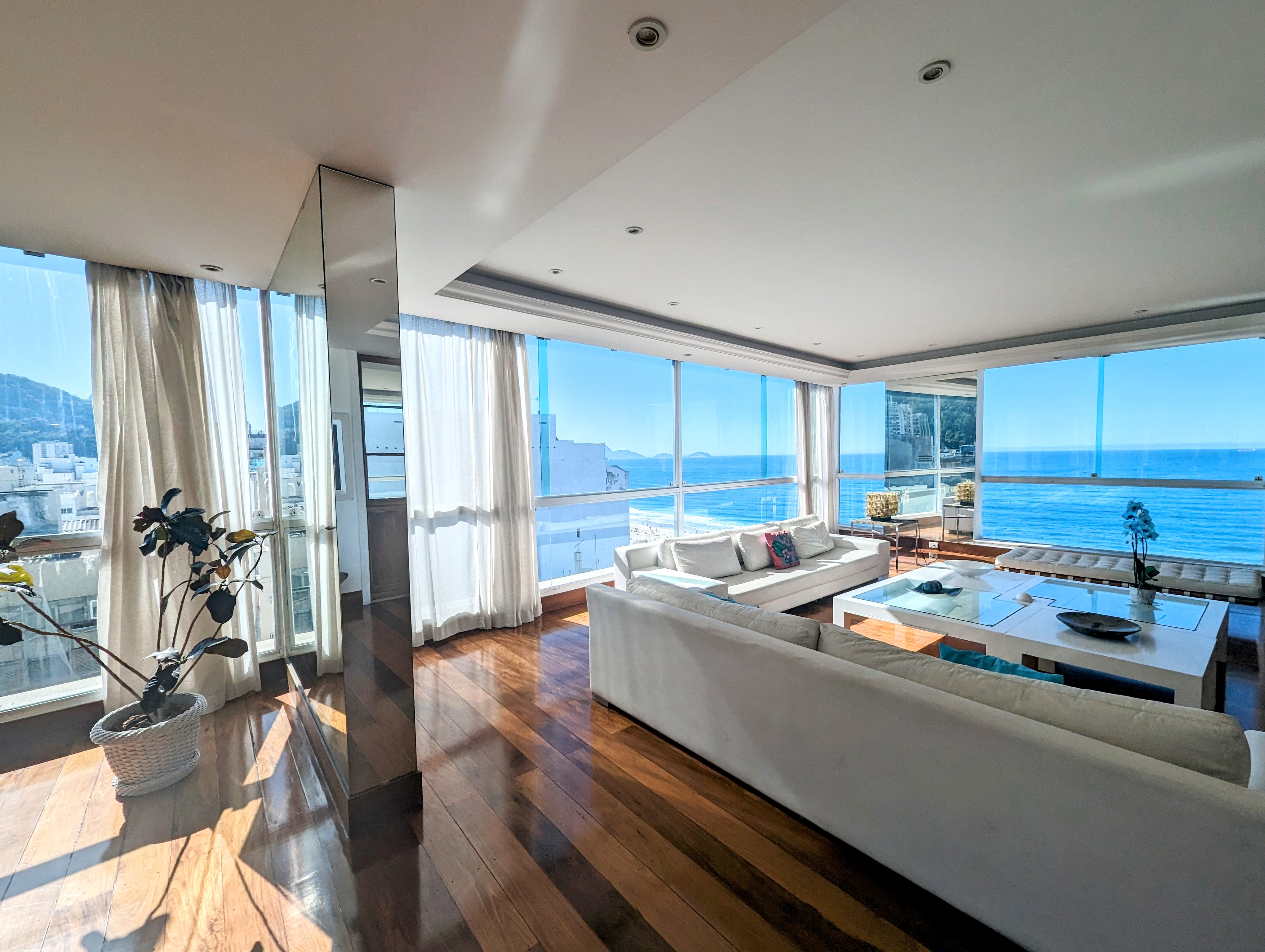 Cobertura Copacabana Frontal Mar