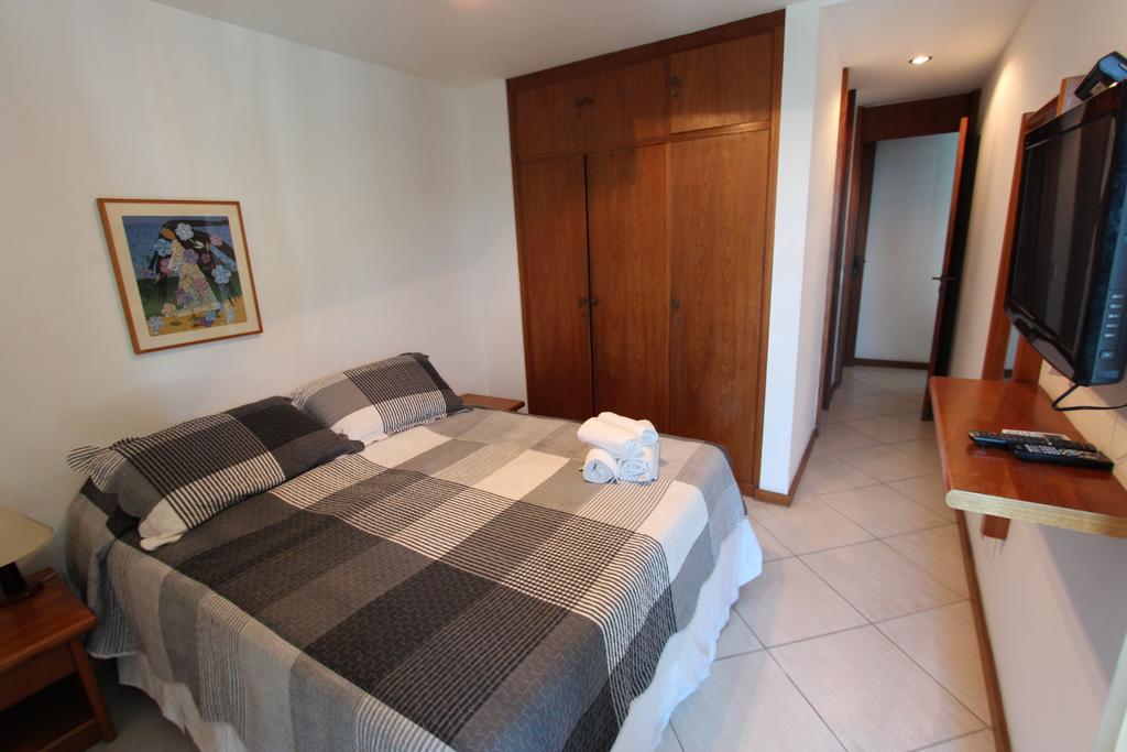 Tiffany’s Ipanema 903