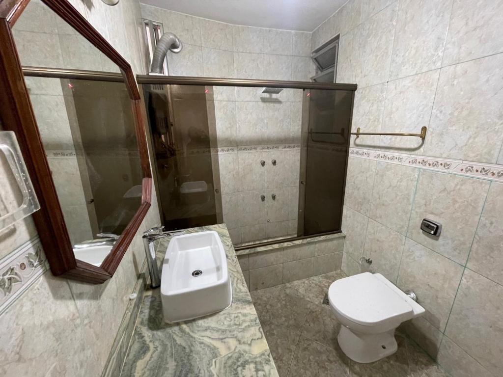 Dois quartos Copacabana central