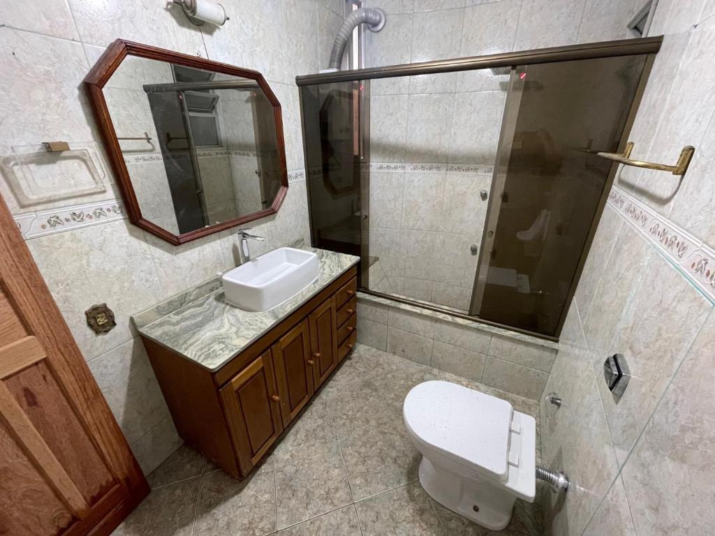 Dois quartos Copacabana central