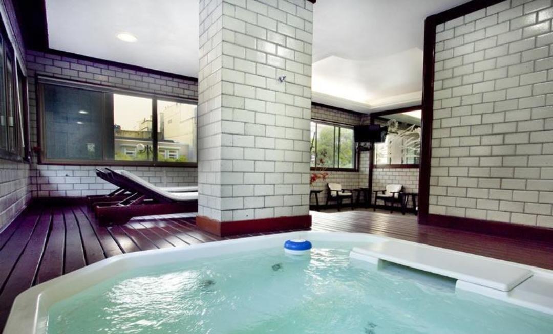 Tiffany’s Ipanema 1205