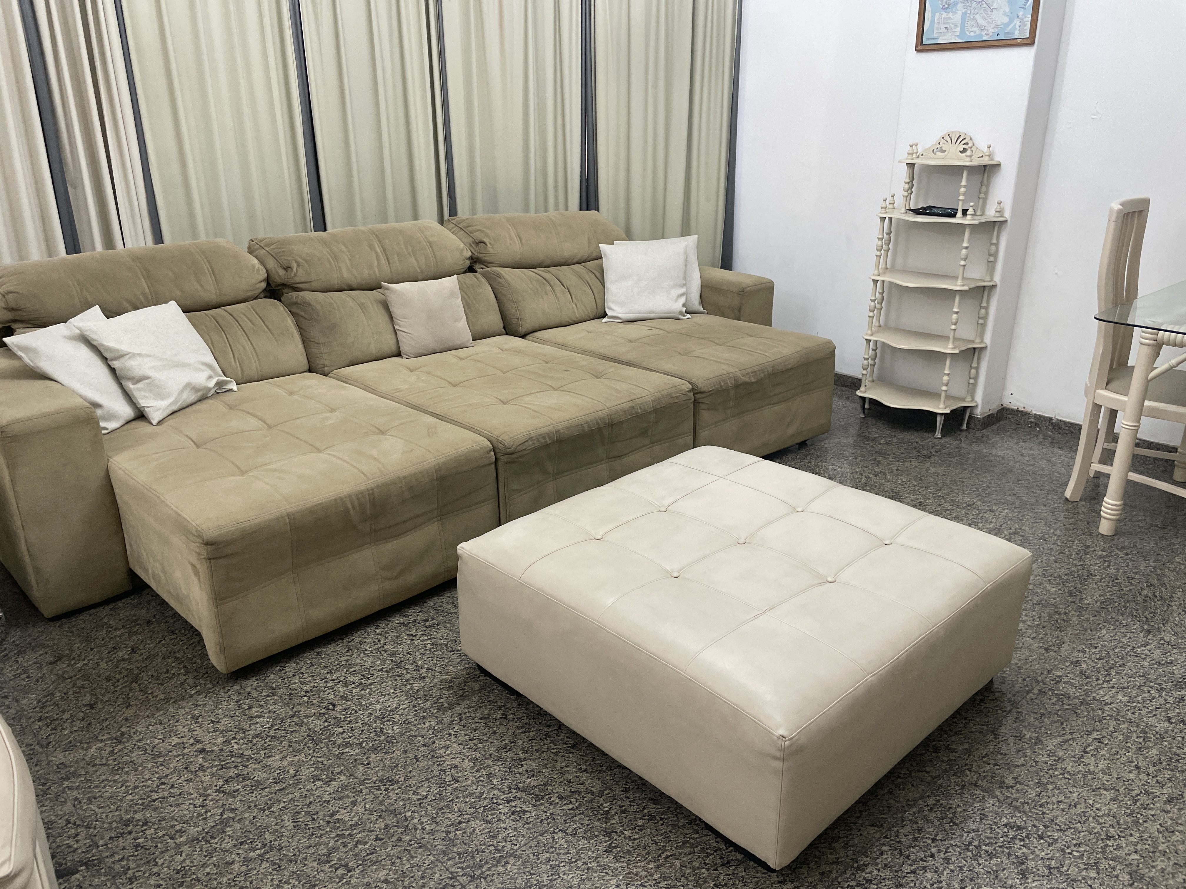 Quatro quartos próximo do Metrô Copacabana