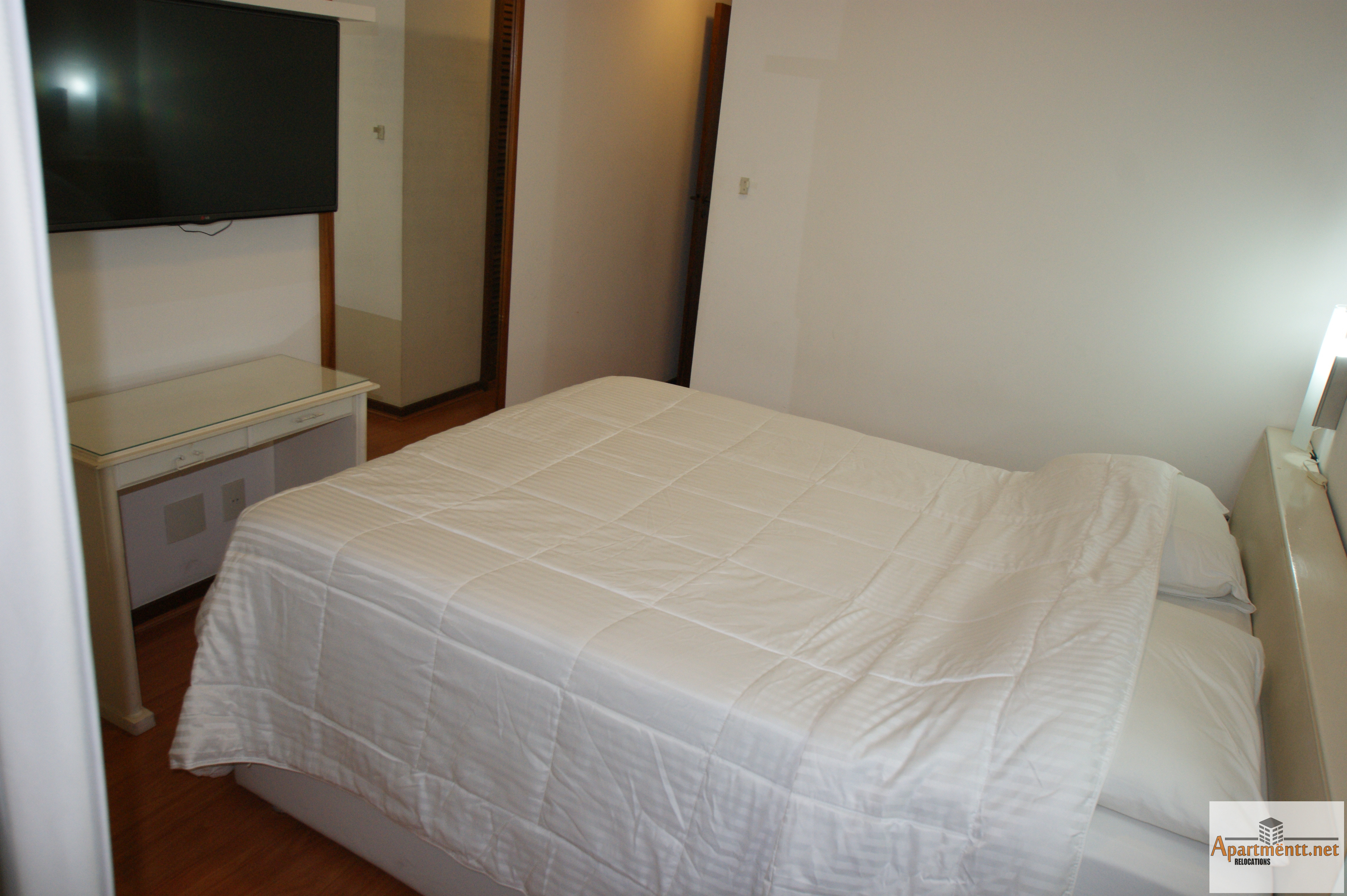 Tiffany's Residence 702