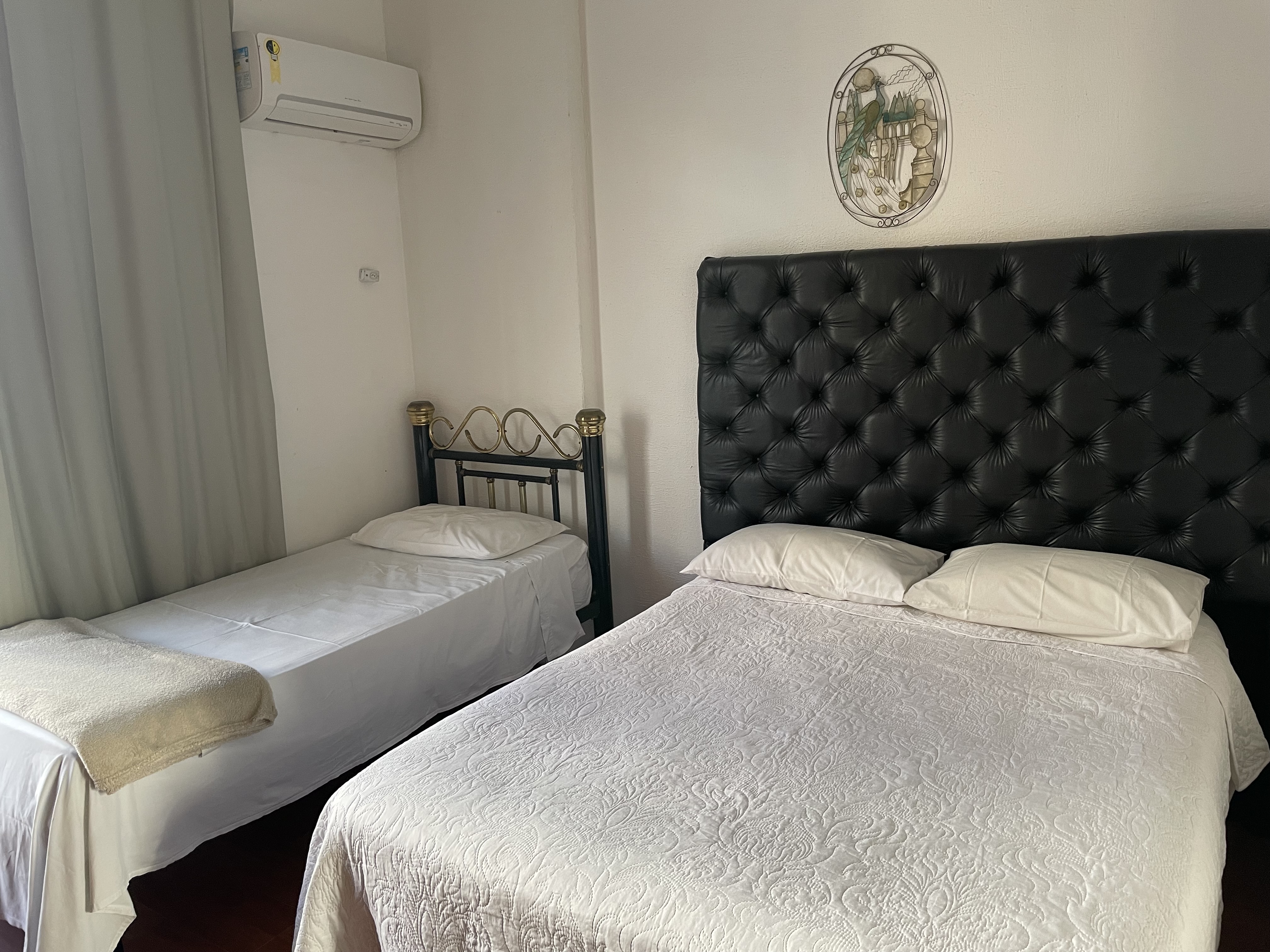 Quatro quartos próximo do Metrô Copacabana