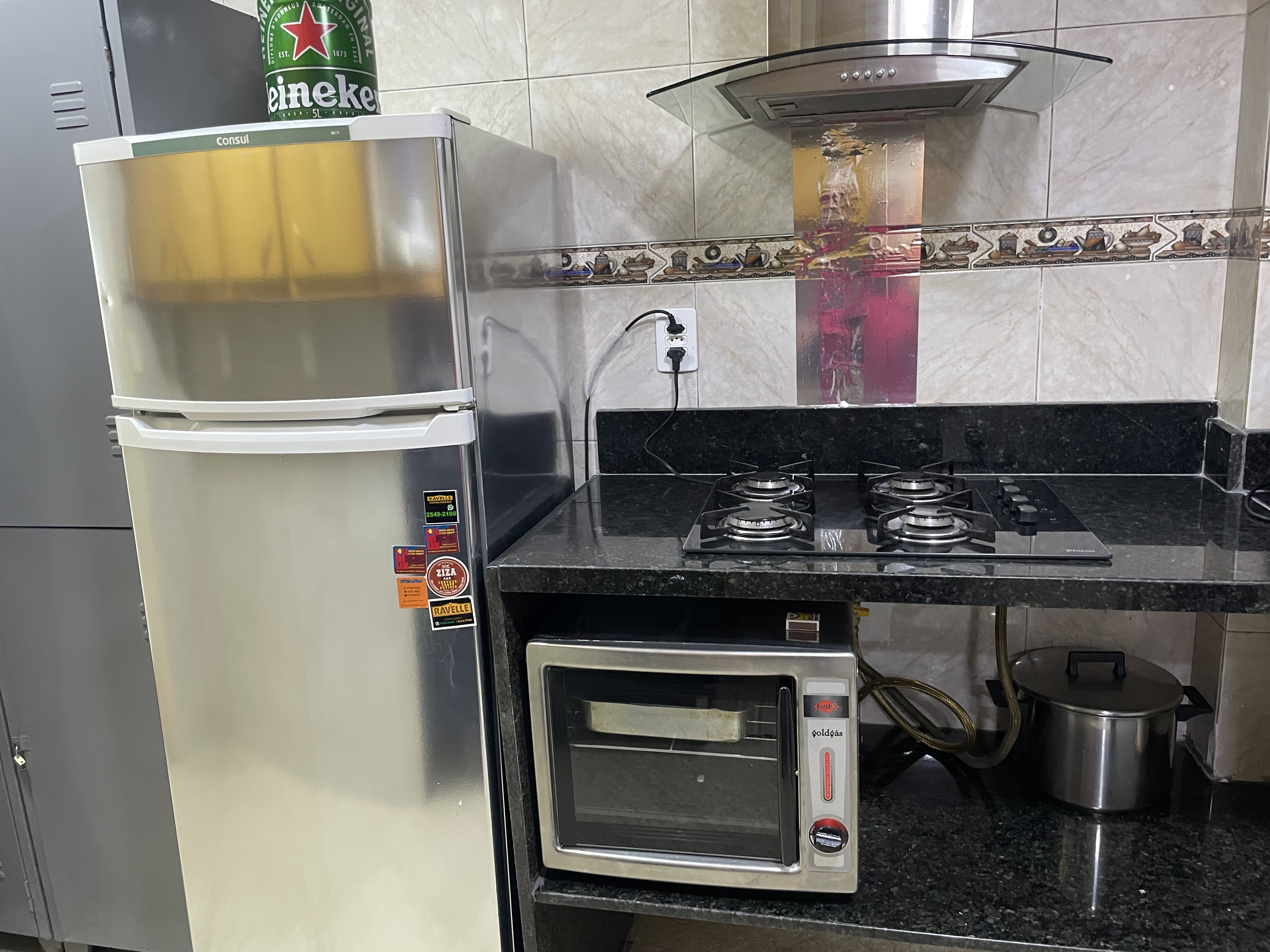 Quatro quartos próximo do Metrô Copacabana