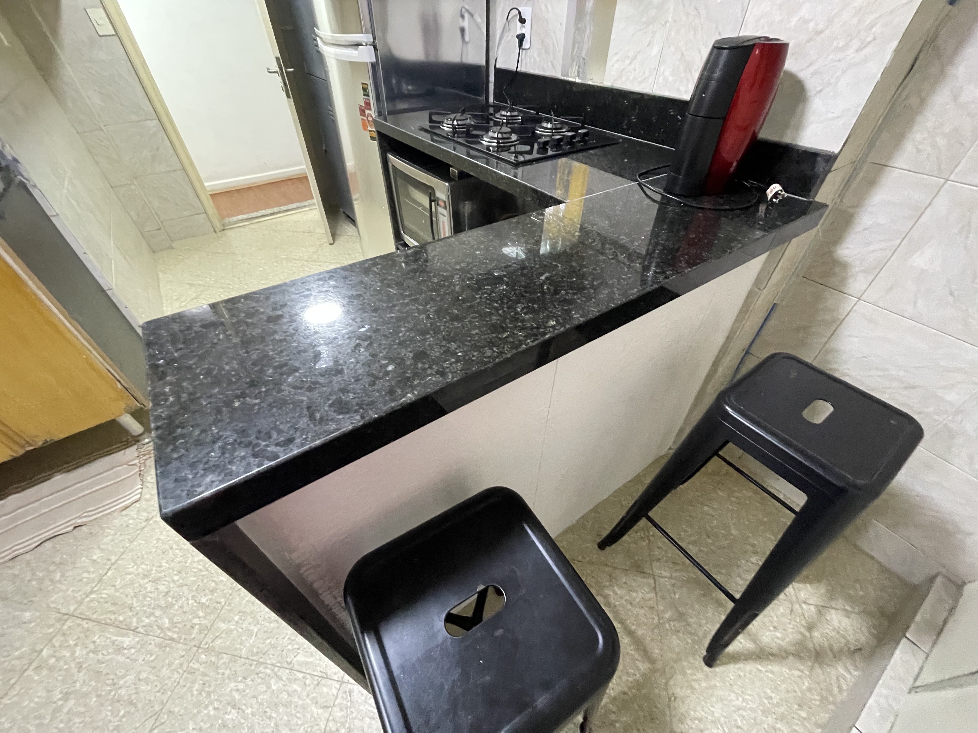 Quatro quartos próximo do Metrô Copacabana