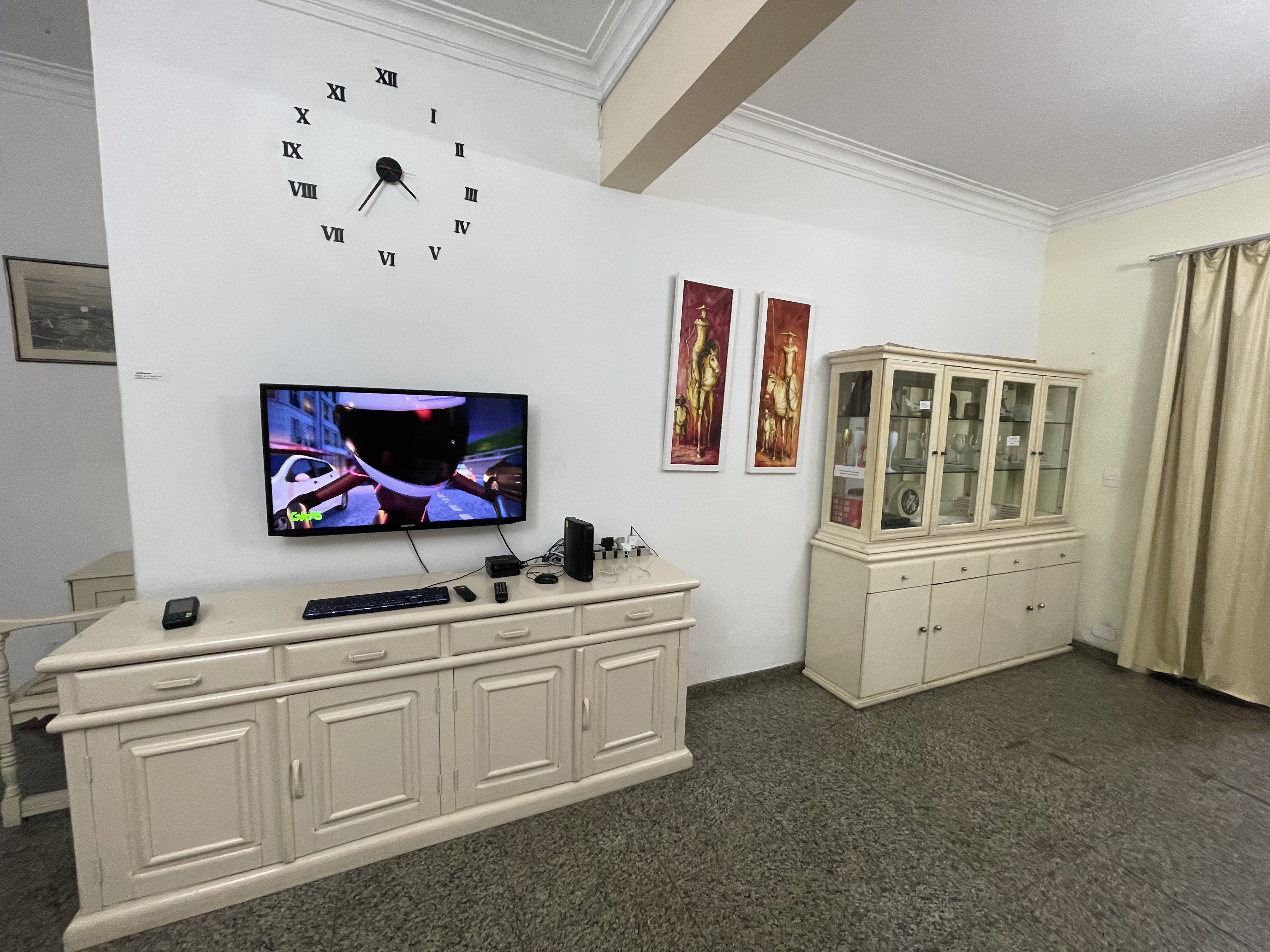 Quatro quartos próximo do Metrô Copacabana