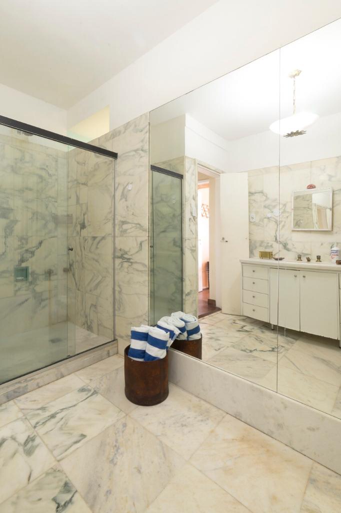 Apartamento Frontal Mar posto 6 Copacabana