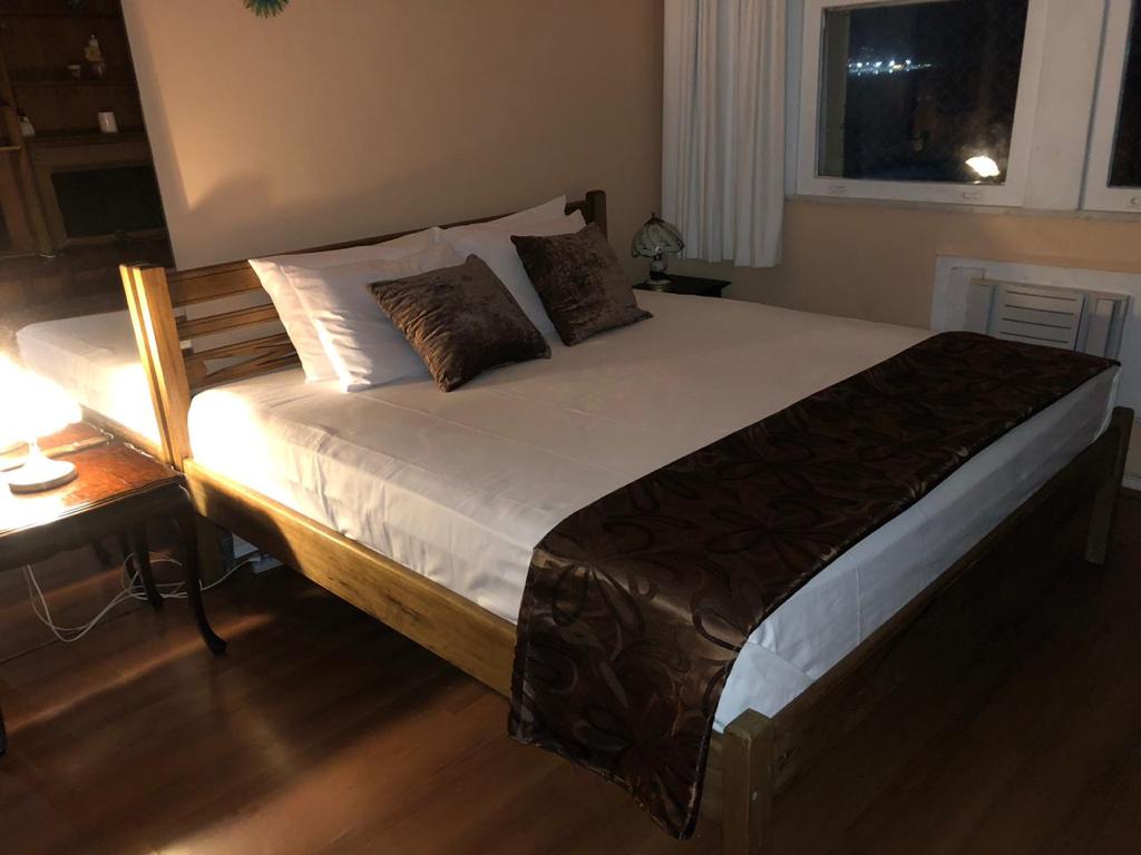 Apartamento Frontal Mar posto 6 Copacabana